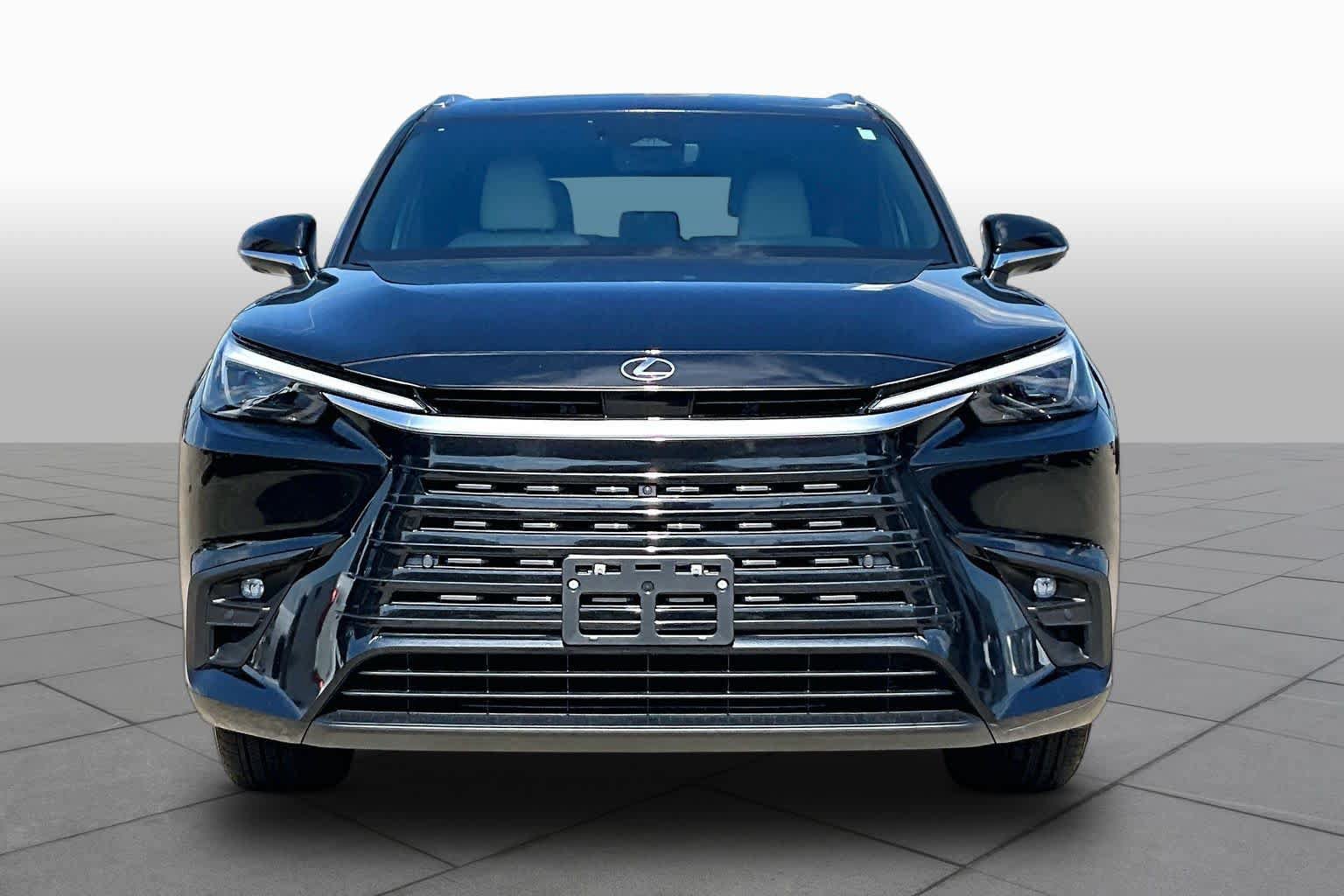 Used 2026 Lexus TX 350 AWD w/ Technology Package image 4