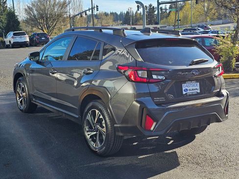 Used 2024 Subaru Crosstrek 2.0i Premium AWD/4WD image 5