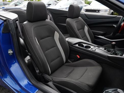 Used 2024 Chevrolet Camaro LT RWD image 18