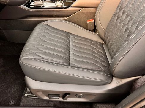 New 2026 Mitsubishi Outlander SEL FWD image 29