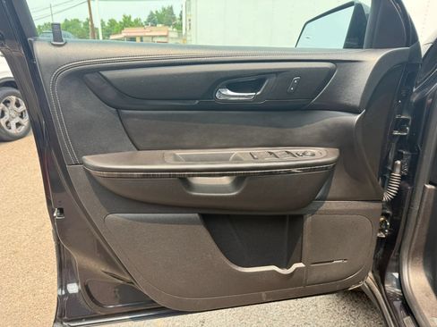 Used 2013 GMC Acadia SLT AWD/4WD image 12