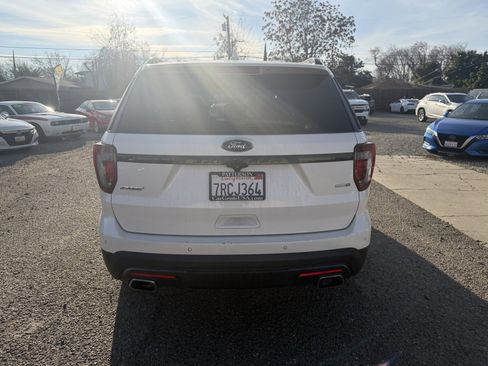 Used 2016 Ford Explorer Sport w/ Equipment Group 401A image 3