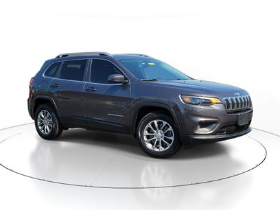 Used 2019 Jeep Cherokee Latitude Plus w/ Comfort/Convenience Group
