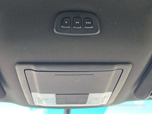 Used 2015 Ford Explorer XLT w/ Equipment Group 202A image 35