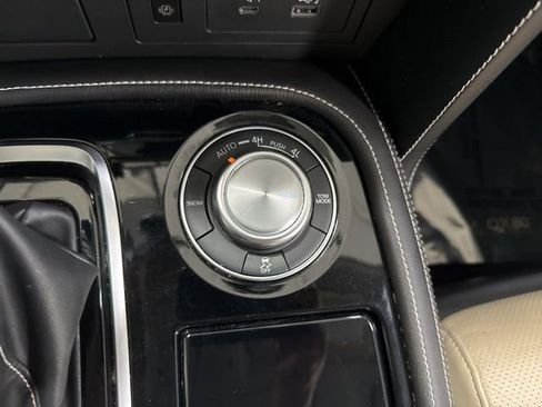 Used 2024 INFINITI QX80 Premium Select w/ Cargo Package image 25