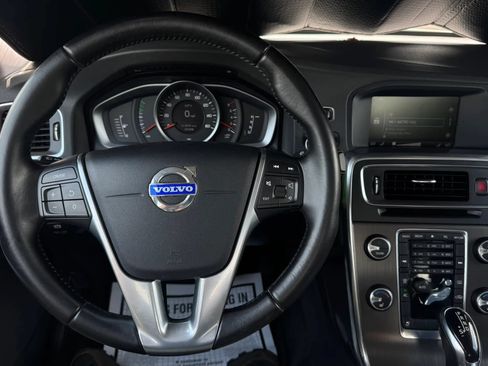 Used 2014 Volvo S60 T5 FWD image 13