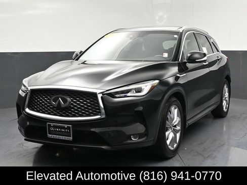 Used 2021 INFINITI QX50 Essential AWD/4WD image 3