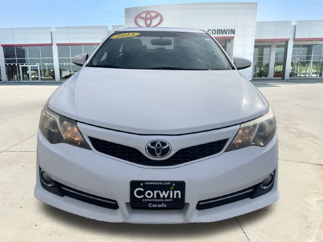 Used 2013 Toyota Camry SE w/ Leather Pkg FWD image 8