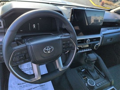 Used 2024 Toyota Tacoma TRD Sport image 15