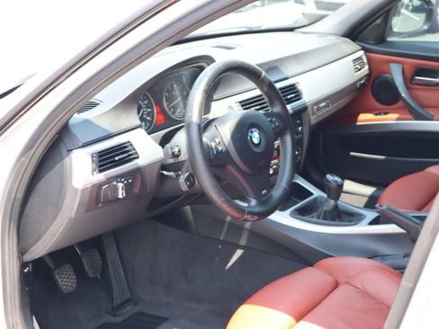 Used 2011 BMW 328i Sedan RWD image 8