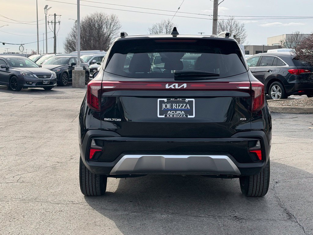 Used 2024 Kia Seltos EX AWD/4WD image 5