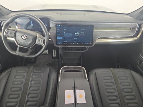 Used 2024 Rivian R1S Adventure AWD/4WD image 27