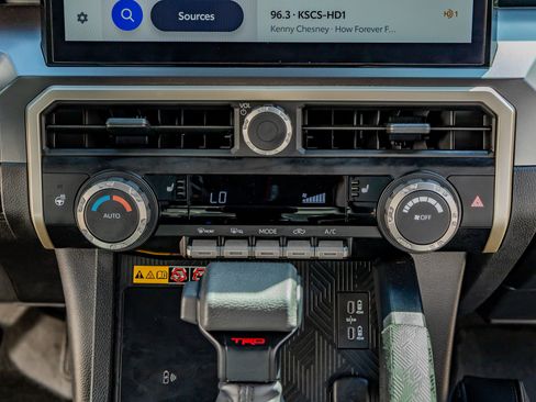 Used 2025 Toyota Tacoma TRD Off-Road w/ TRD Off Road Upgrade Package image 27