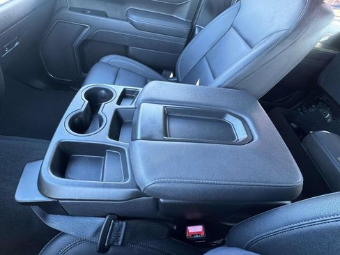 Used 2025 GMC Sierra 1500 SLT AWD/4WD image 35