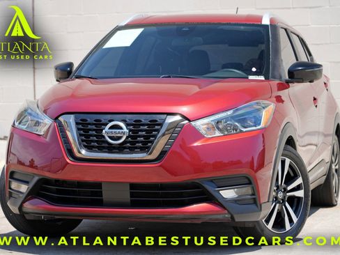 Used 2020 Nissan Kicks SR FWD image 1