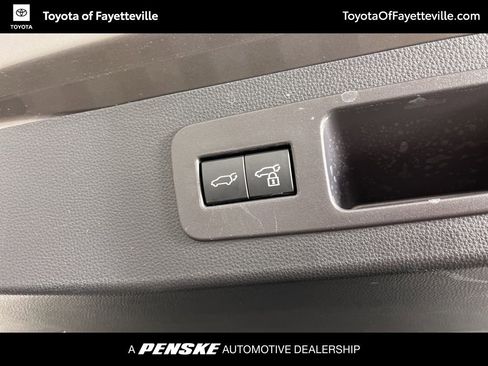 Used 2023 Lexus LX 600 4WD w/ Appearance Package image 13