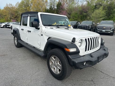 Used 2020 Jeep Gladiator Sport w/ Quick Order Package 24S image 3