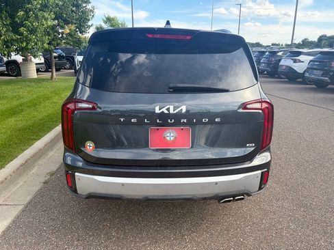 Certified 2024 Kia Telluride S w/ S Sunroof Package AWD/4WD image 6