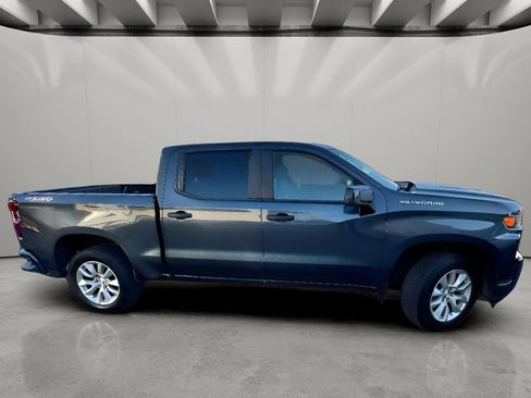Used 2020 Chevrolet Silverado 1500 Custom w/ Custom Value Package AWD/4WD image 11