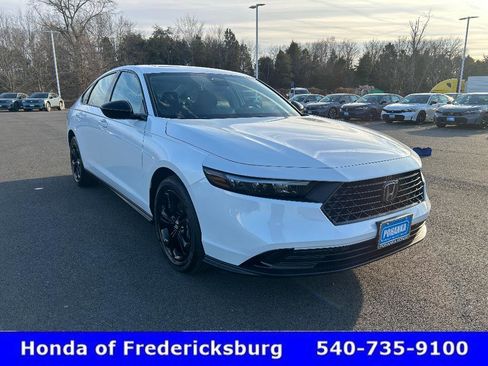 Certified 2025 Honda Accord SE image 8