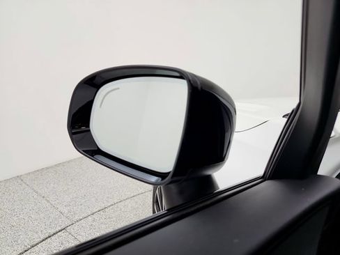 Certified 2023 Volvo XC60 B5 Plus w/ Climate Package AWD/4WD image 19