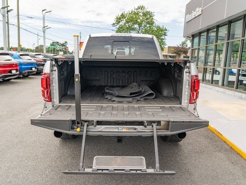 Used 2019 Ford F150 Raptor w/ Equipment Group 802A Luxury AWD/4WD image 7