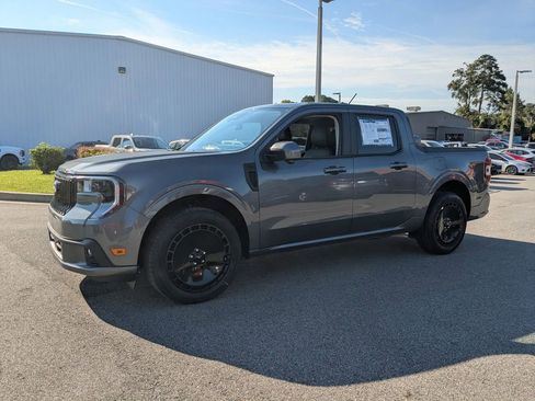 New 2025 Ford Maverick Lobo image 8