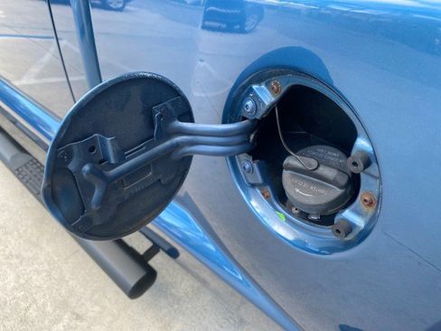 Used 2005 Dodge Dakota SLT image 79