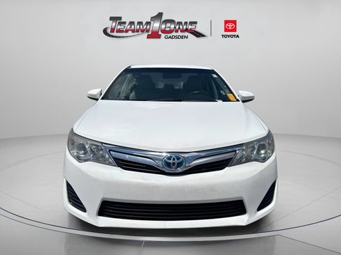 Used 2012 Toyota Camry LE FWD image 2