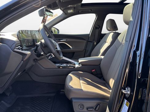 New 2026 Audi Q5 Premium image 9