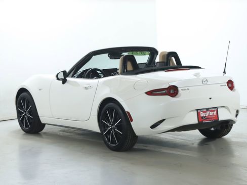 Used 2024 MAZDA MX-5 Miata Grand Touring image 38
