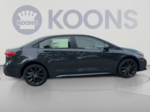 Used 2026 Toyota Corolla SE w/ SE Premium Package FWD image 12