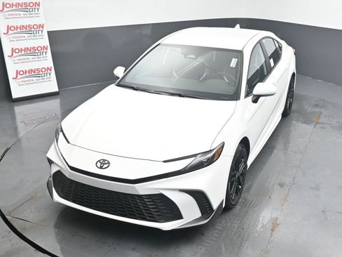 New 2026 Toyota Camry SE image 23