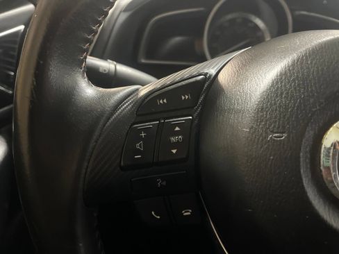 Used 2014 MAZDA MAZDA3 i Touring w/ Moonroof Package 1 FWD image 21
