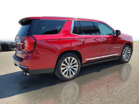 Used 2021 GMC Yukon Denali w/ Denali Ultimate Package AWD/4WD image 4