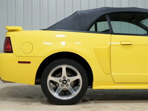 Used 2002 Ford Mustang GT Premium image 11