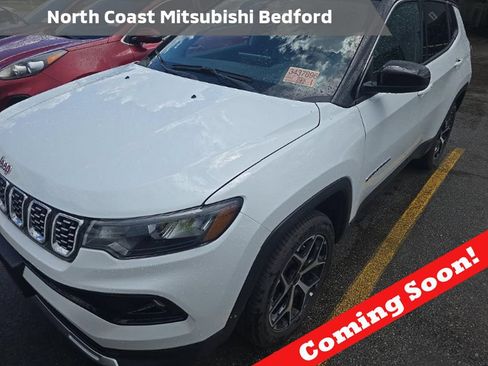 Used 2025 Jeep Compass Limited AWD/4WD image 1