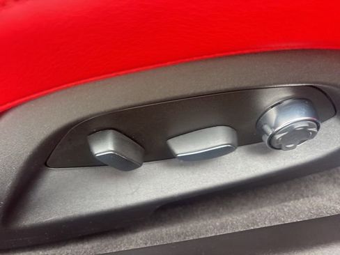 Used 2025 Chevrolet Corvette Stingray Preferred Cpe w/ Z51 Performance Package image 17