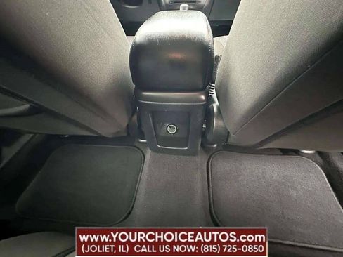 Used 2020 Dodge Journey SE FWD image 37