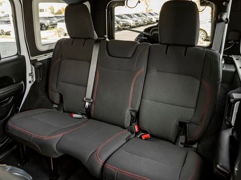 Used 2021 Jeep Wrangler Unlimited Rubicon image 21