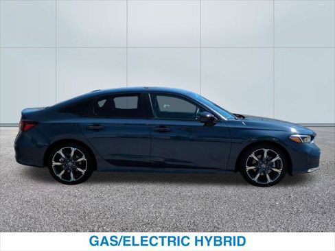 Used 2025 Honda Civic Sport Touring image 6