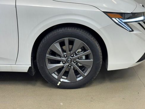 New 2026 Nissan Sentra SL w/ Floor Mat Package FWD image 4