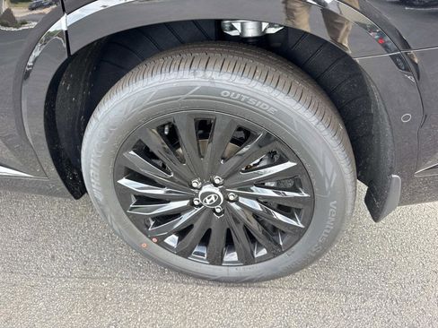 Used 2025 Hyundai Palisade Calligraphy image 5