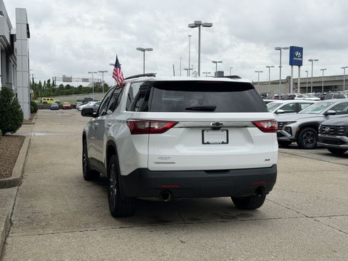 Used 2019 Chevrolet Traverse RS w/ LPO, Floor Liner Package FWD image 7