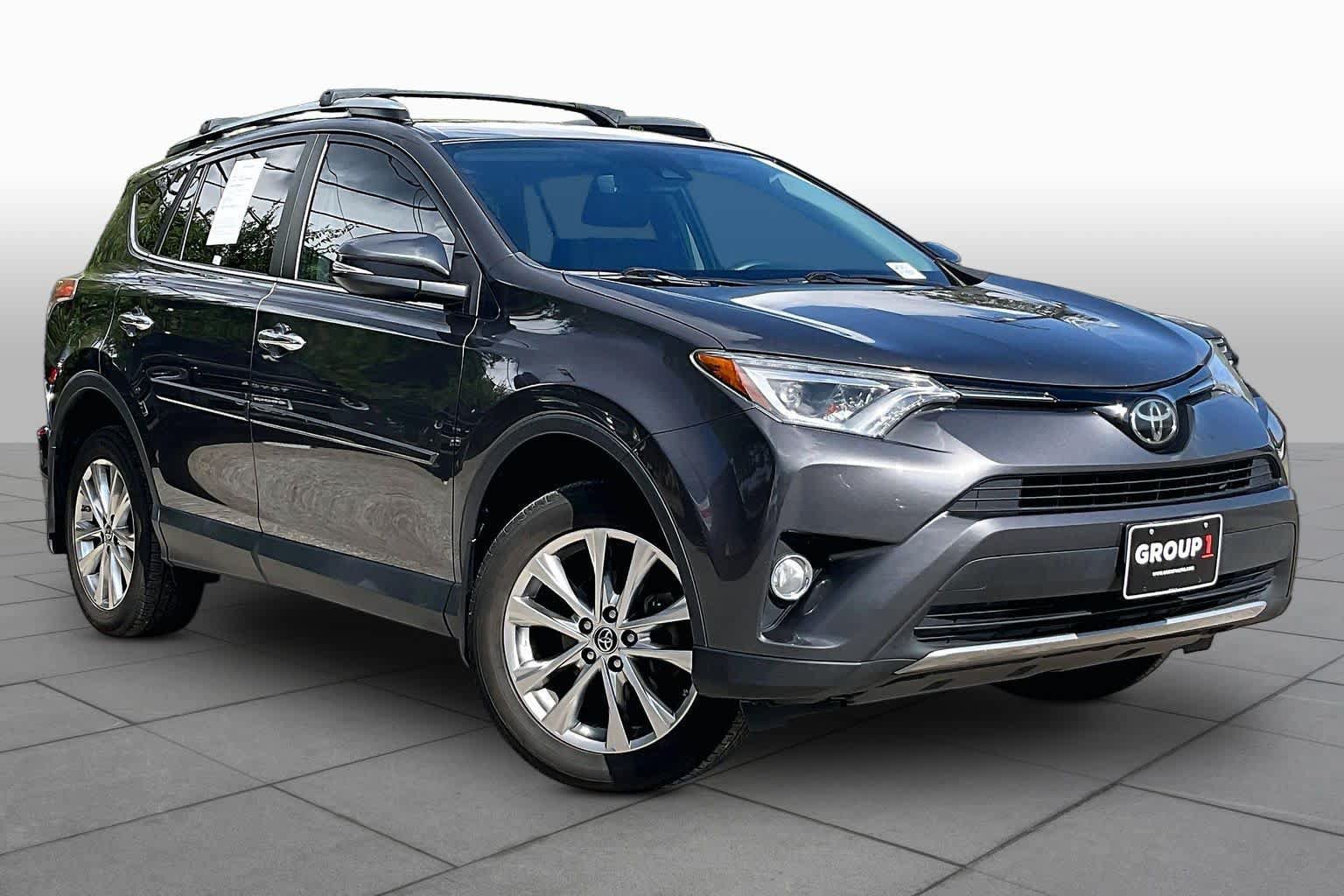 Used 2018 Toyota RAV4 Limited FWD image 3