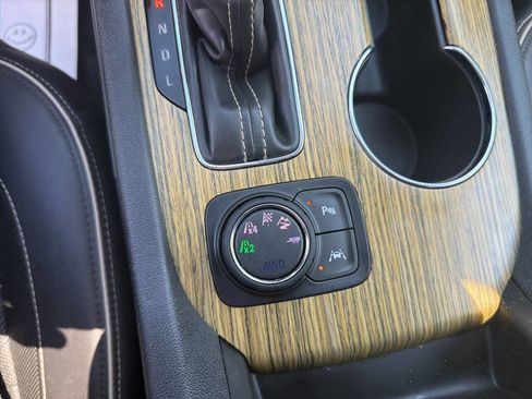 Used 2018 GMC Acadia Denali w/ Technology Package AWD/4WD image 29