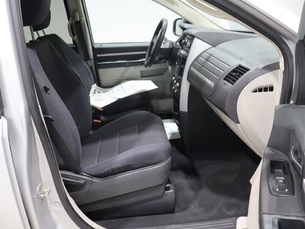 Used 2009 Dodge Grand Caravan SE w/ Climate Group FWD image 14