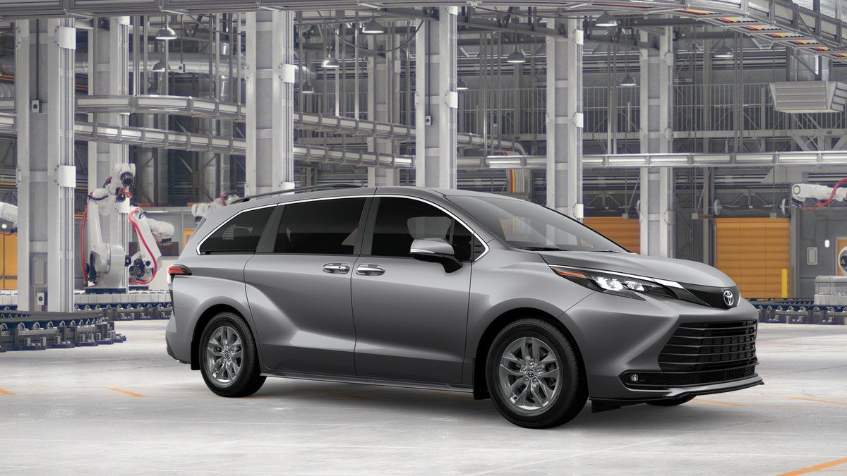 New 2026 Toyota Sienna XLE FWD image 14