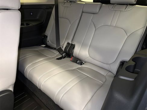 New 2025 Honda Pilot Elite image 18