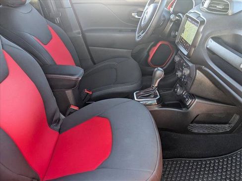 Used 2022 Jeep Renegade Latitude w/ Convenience Group image 21